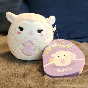 Sophie the Lamb Squishmallow - 4 inch
